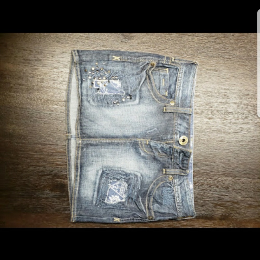 Women's Guess jean skirt size 23